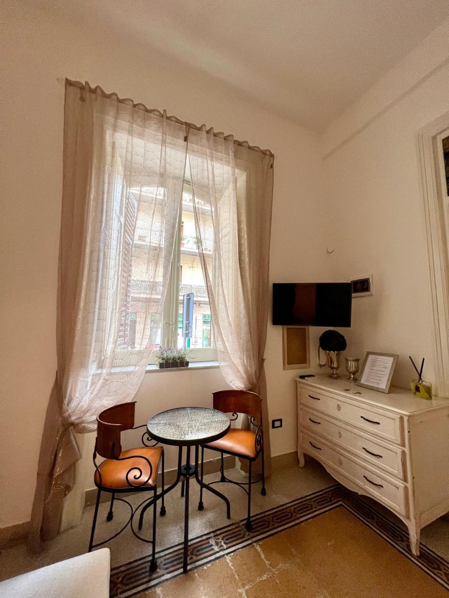 Aristocasa B&B Luxury Rooms Palermo Eksteriør billede